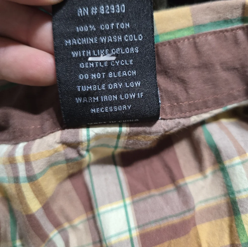 Y2K Green Oak Pearl Snap Brown & Green Plaid Long Sleeve Western Shirt, XL.